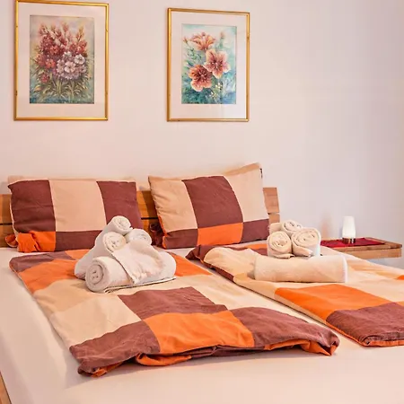 Mathilde Unten * Engen